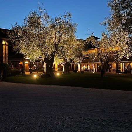 Agriturismo Ripa Del Bosco Capriolo Exteriör bild