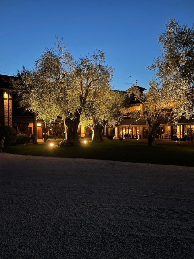 Agriturismo Ripa Del Bosco Capriolo Exteriör bild
